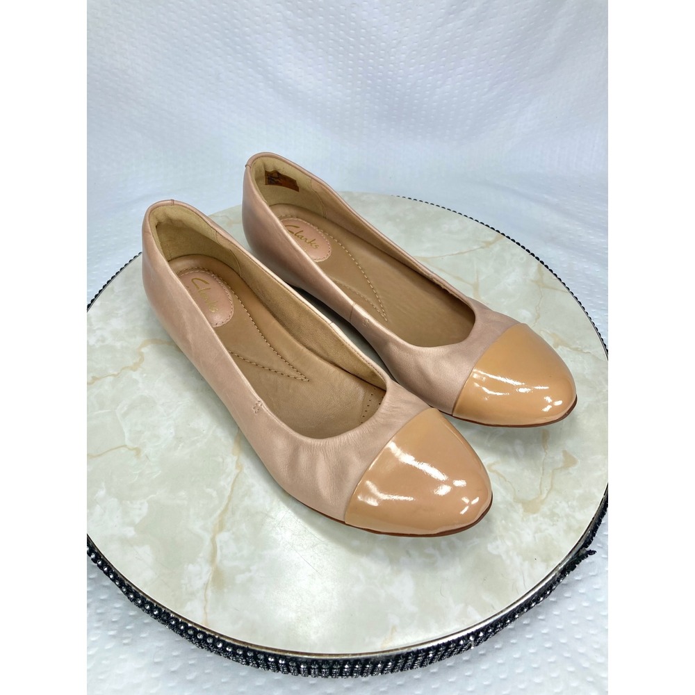 Clarks Artisan Leather Cap Toe Ballet Flats Womens 9 Beige Comfort Casual Shoes